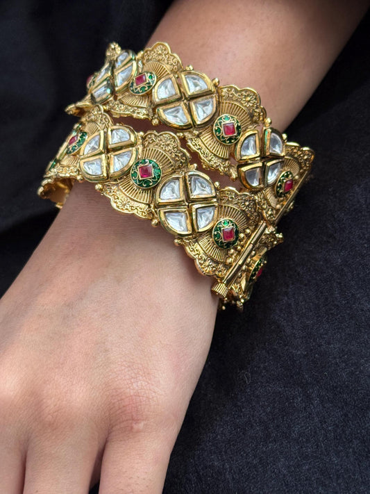 Polki Studded Vintage Rajwadi Kada with Kundan Accents.