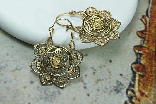 Créoles superposées en or antique - Boucles d'oreilles bohèmes