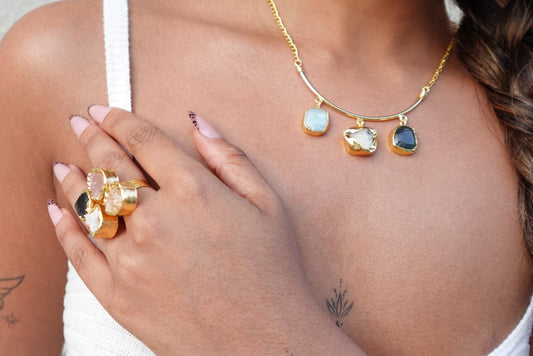 Modern Trio Gemstone Bar Necklace – Amazonite, Moonstone & Black Onyx in 18K Gold-Plated Setting.