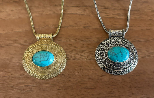 Vintage Boho Natural Stone Statement Necklace – Antique Gold & Silver Tone Medallion Necklace
