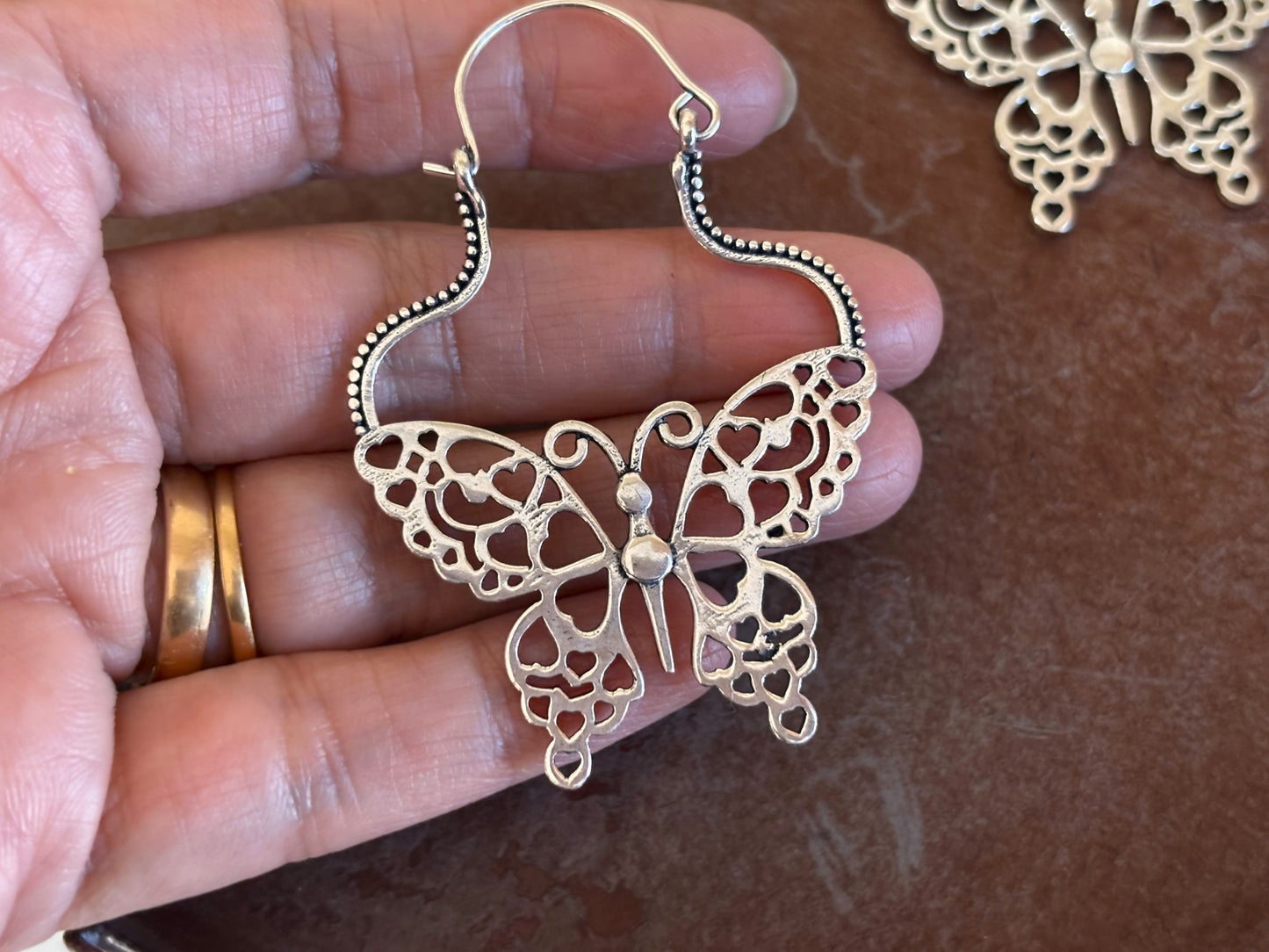 Butterfly Hoop Earrings – Filigree Design in Gold or Silver Finish.
