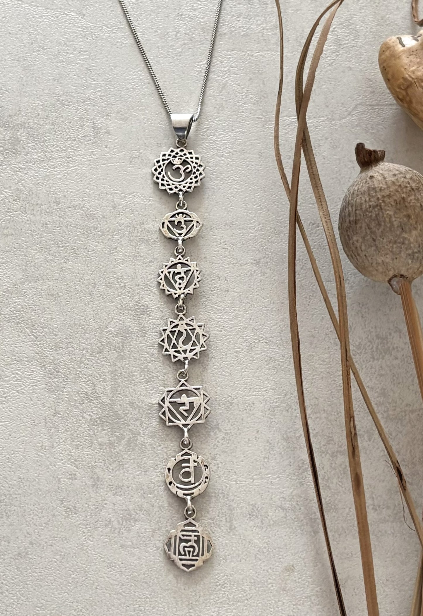 7 Chakra Energy Healing Pendant Necklaces – Gold & Silver Finish