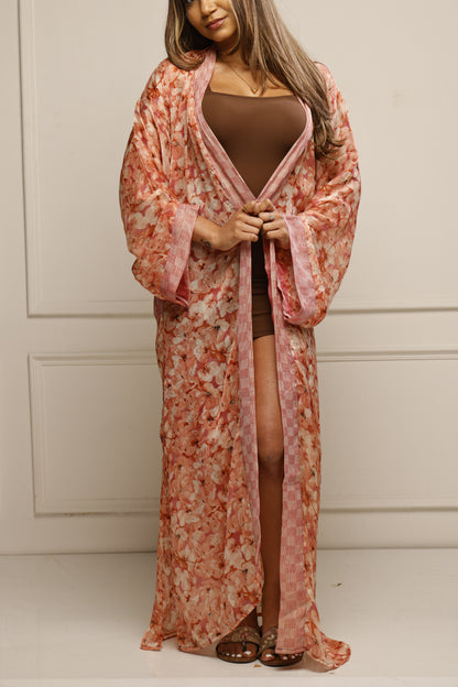 Kimonos saris – Quand l'héritage rencontre l'élégance moderne.