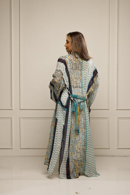 Saree Kimonos – Where Heritage Meets Modern Elegance..