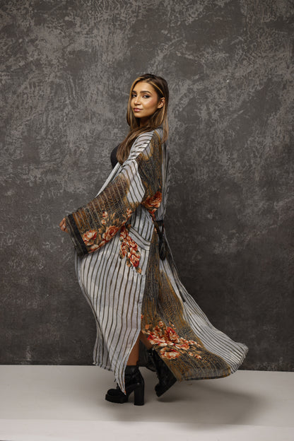 Saree Kimonos – Where Heritage Meets Modern Elegance.