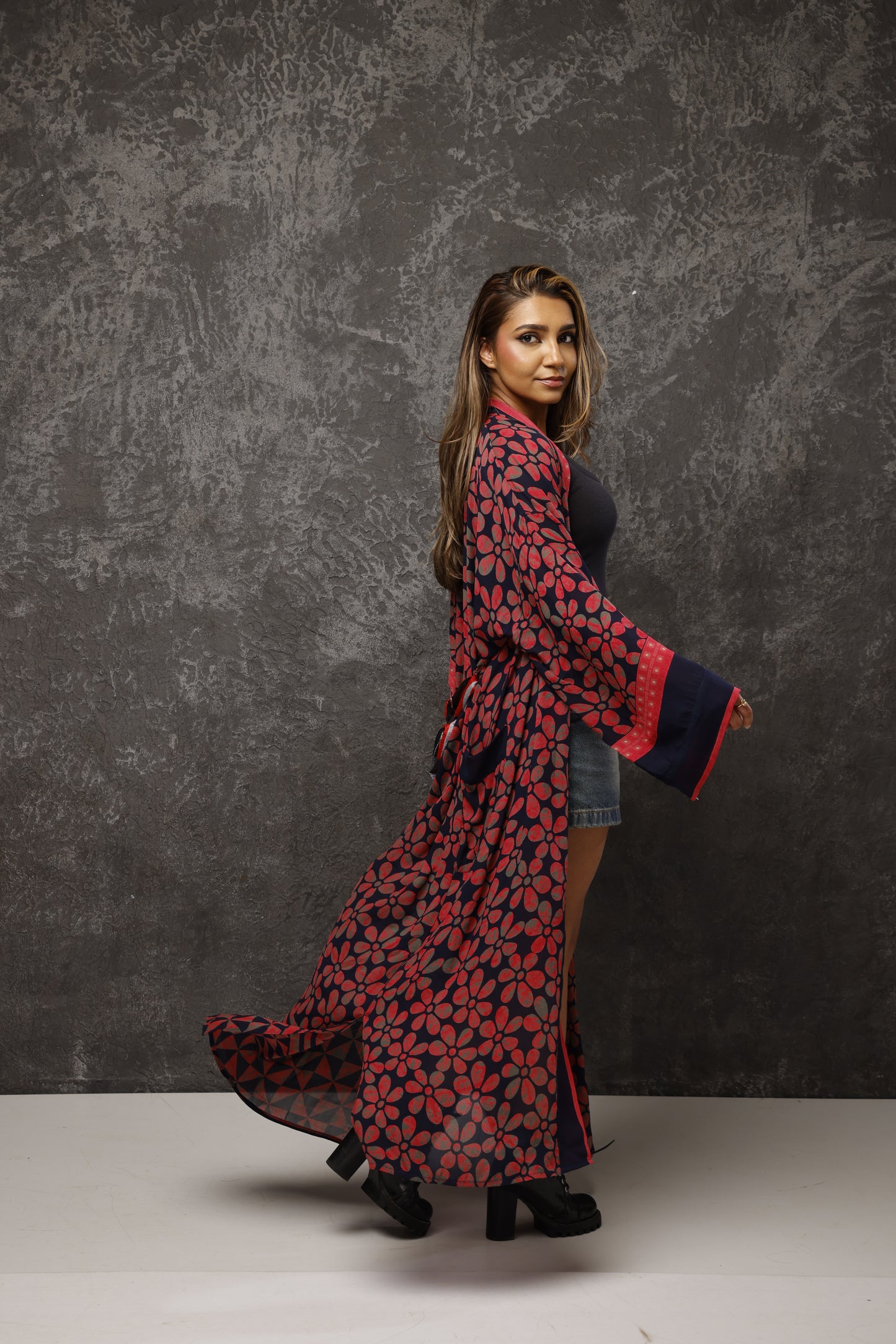 Saree Kimonos – Where Heritage Meets Modern Elegance.