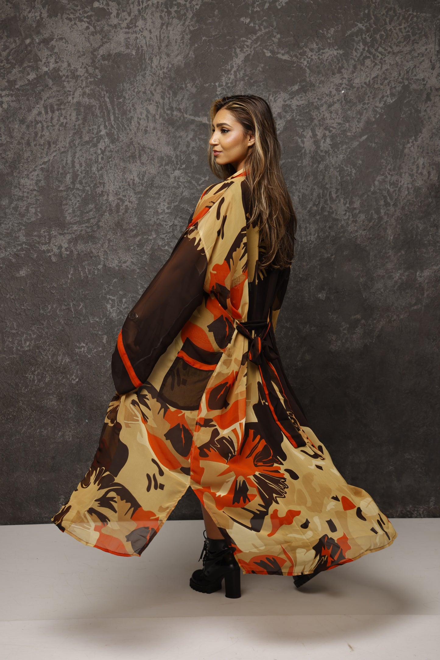 Saree Kimonos – Where Heritage Meets Modern Elegance.