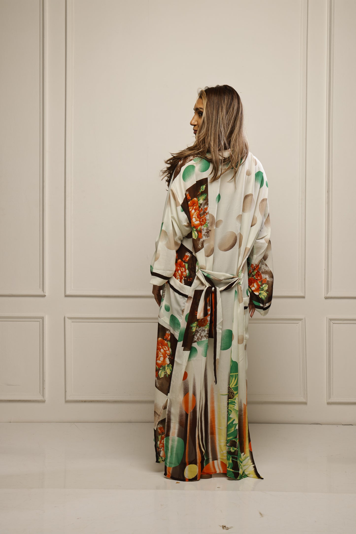 Kimonos saris – Quand l'héritage rencontre l'élégance moderne.