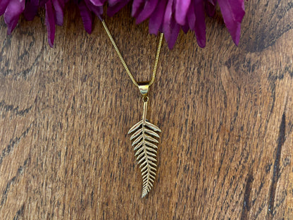 Gold/Silver Fern Leaf Pendant Necklace.