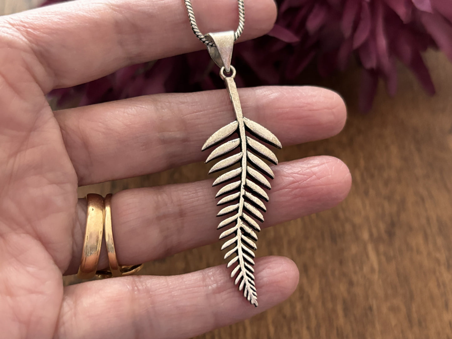 Gold/Silver Fern Leaf Pendant Necklace.