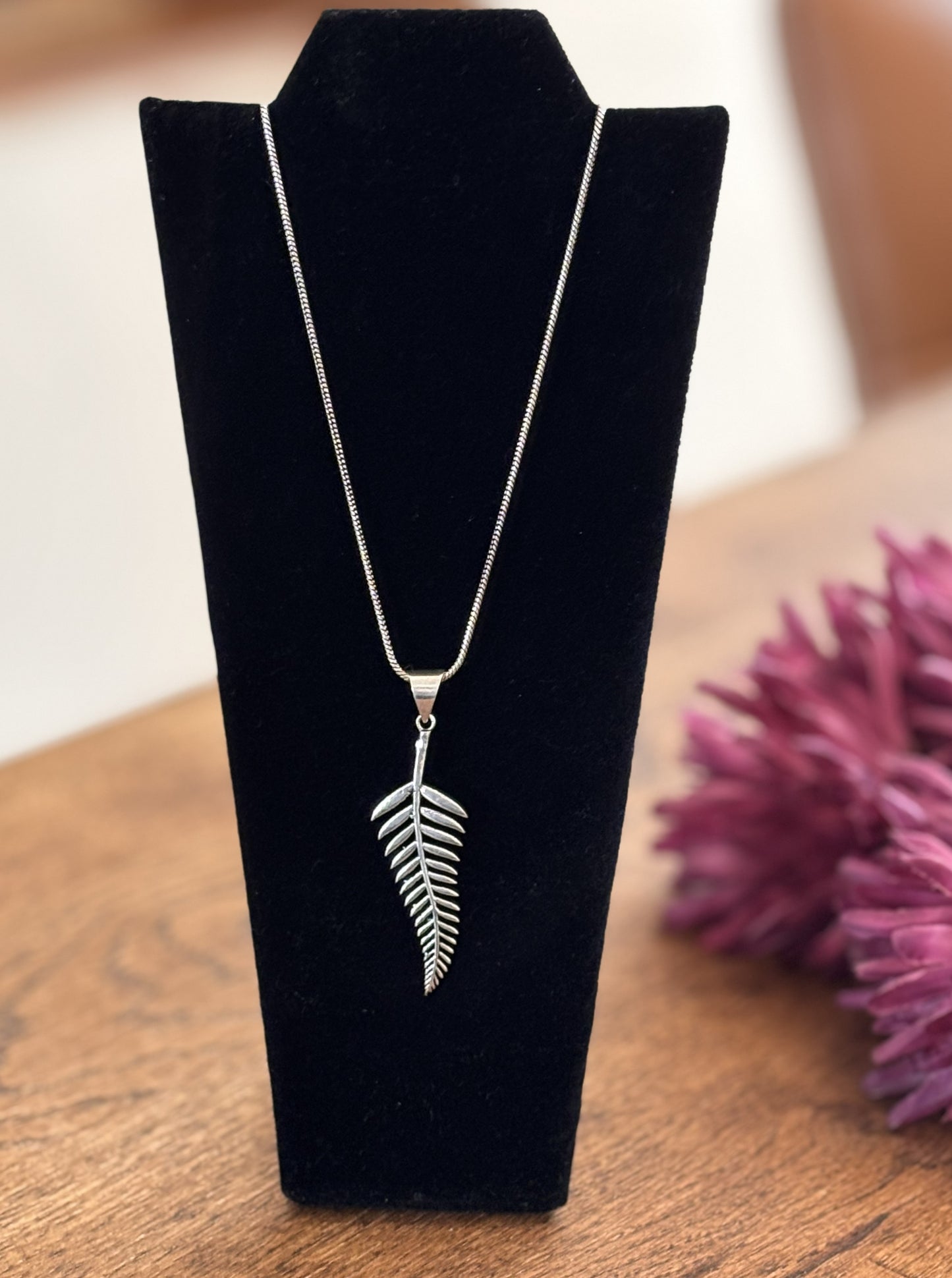 Gold/Silver Fern Leaf Pendant Necklace.