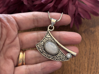 Gold/Sliver Moonstone Pendant – Boho Statement Pendant.