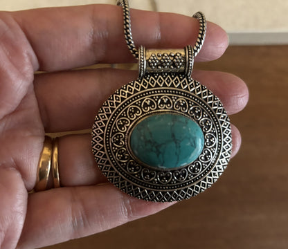 Coeur des Anciens – Pendentifs Turquoise &amp; Labradorite.